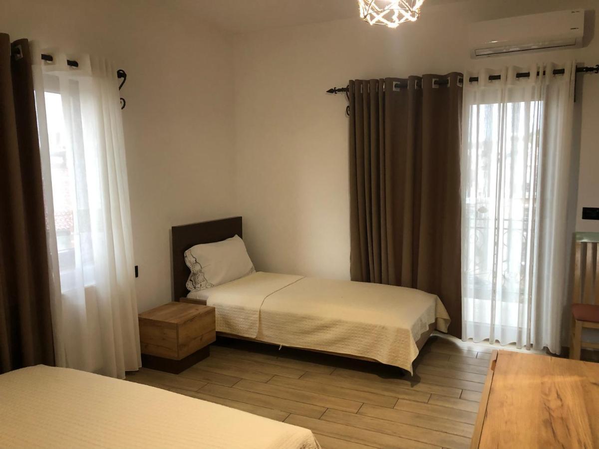 Vila Ilo Tushemisht 外观 照片
